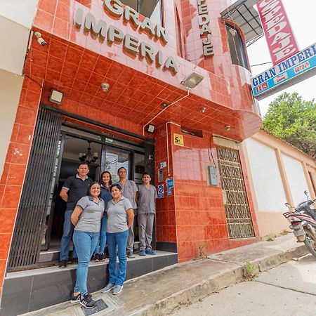 Hospedaje Gran Imperial ตุมเบส ภายนอก รูปภาพ
